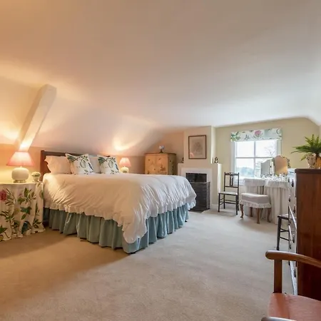 Hall 20 * Upper Helmsley